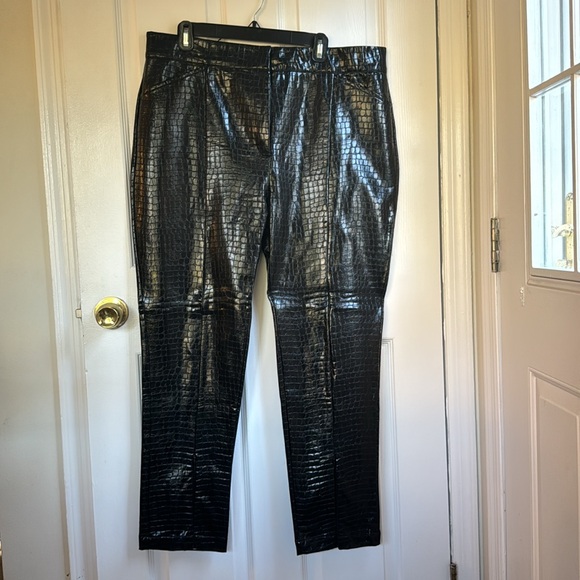 Duette NUC Vegan leather Embossed Pants- The Bleeker size XL - Picture 6 of 9